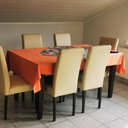 아파트 Tolle Familienferienwohnung Mit Bergblick