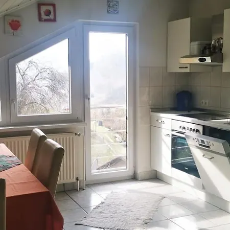 Tolle Familienferienwohnung Mit Bergblick *