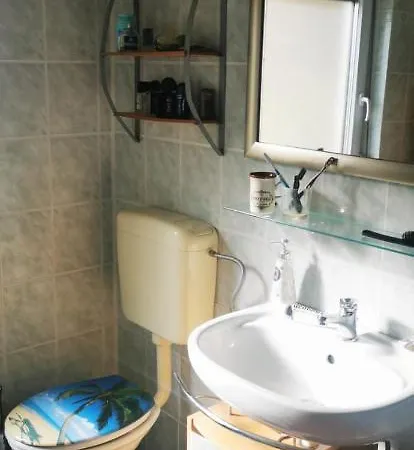 Tolle Familienferienwohnung Mit Bergblick Apartament