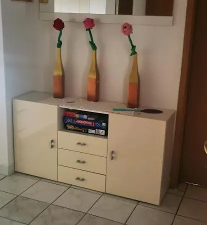 Tolle Familienferienwohnung Mit Bergblick 아파트 Rogatec